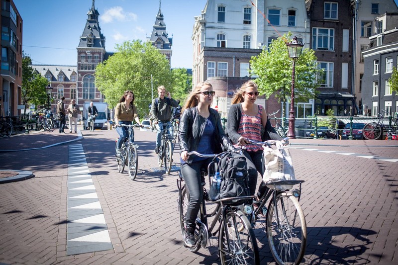 Cyclistes à Amsterdam