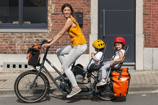 Comment transporter son enfant à vélo ?