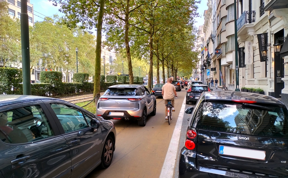 La zone cyclable de l'avenue Louise